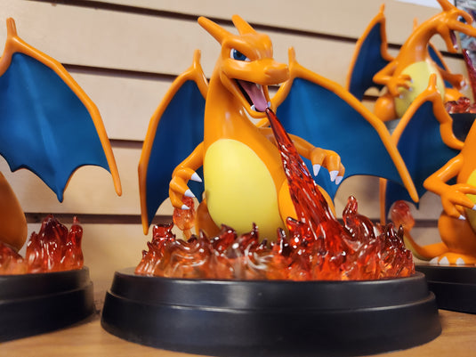 Pokemon TCG: Charizard Statue