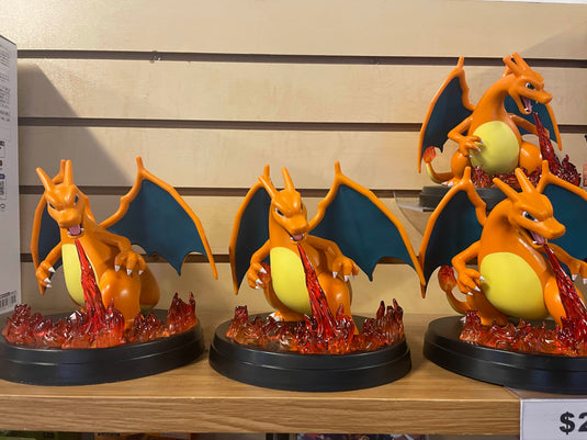 Charizard Super Premium Collection: Statue Only